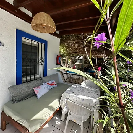 Paradise Apart Otel